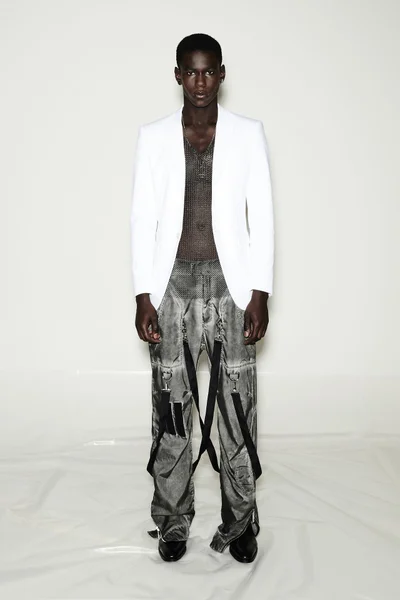 Look 1